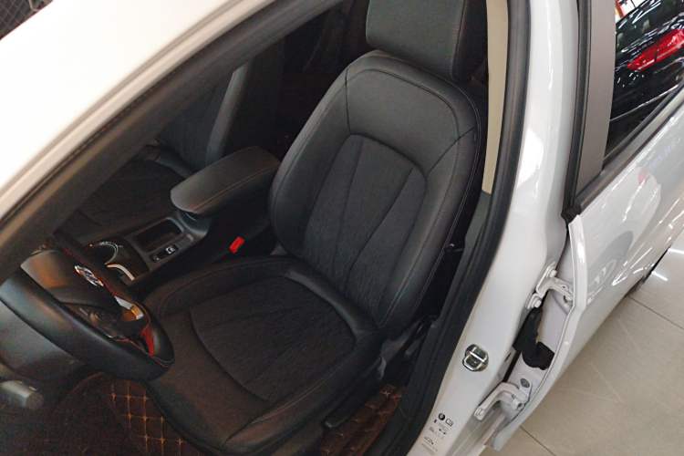 Used Buick Verano 2019 Sedan 20T Dual-Clutch Leading Model
