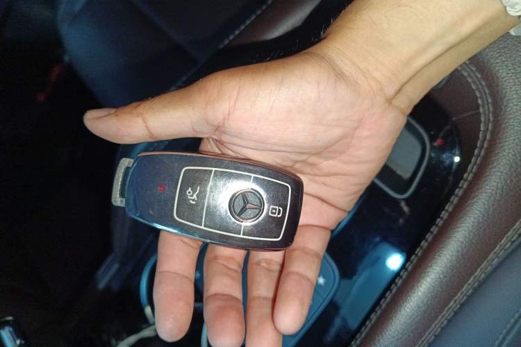 Used Mercedes-Benz GLE 2023 GLE 350 4MATIC Stylish Model
