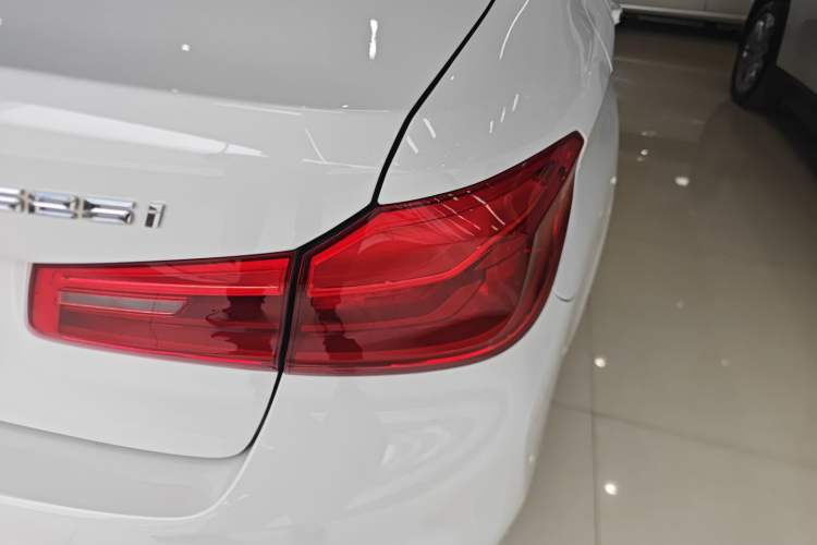 Used BMW 5 Series 2018 525i M Sport Package
