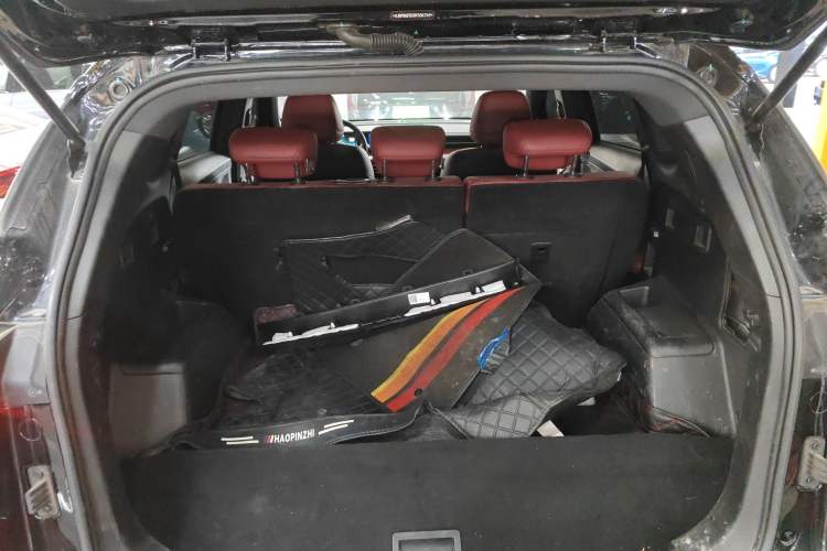 Used JETOUR X70 PLUS 2023 1.5T DCT Brave PLUS 5-Seater
