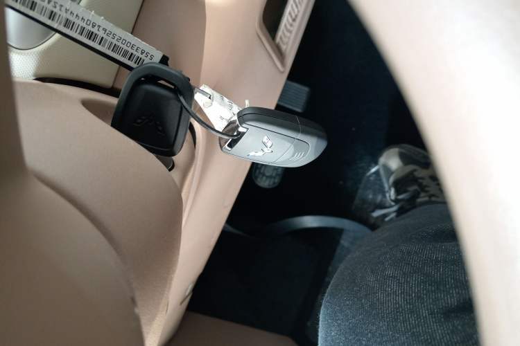 Used Wuling Hongguang MINIEV 2025 Four-Door Version Advanced Edition
