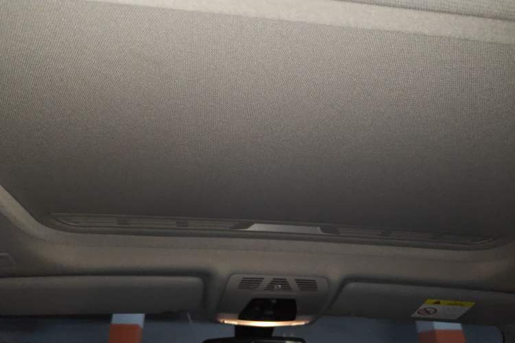 TDK.VehicleDetails.img