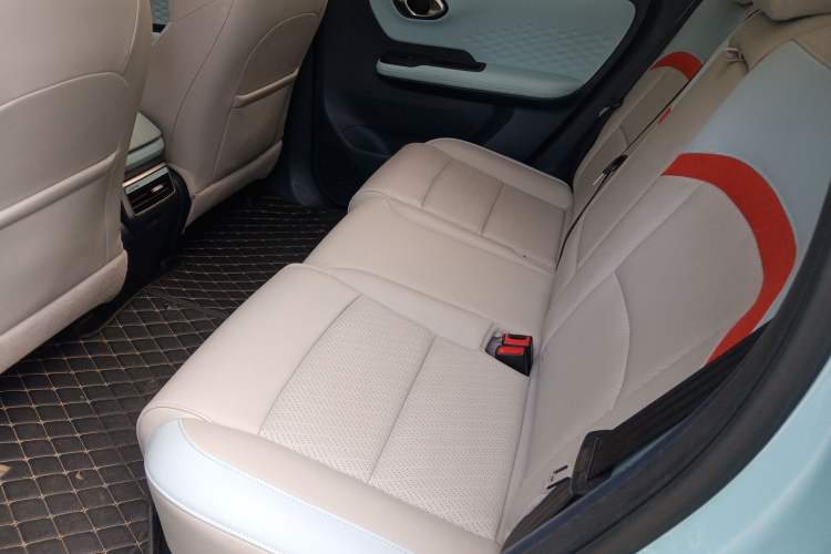 Used AION Y 2022 70 Tech Edition Lithium Iron Phosphate
