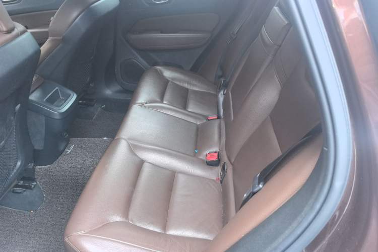 Used Volvo XC60 2021 T5 4x4 Smart Luxury Edition