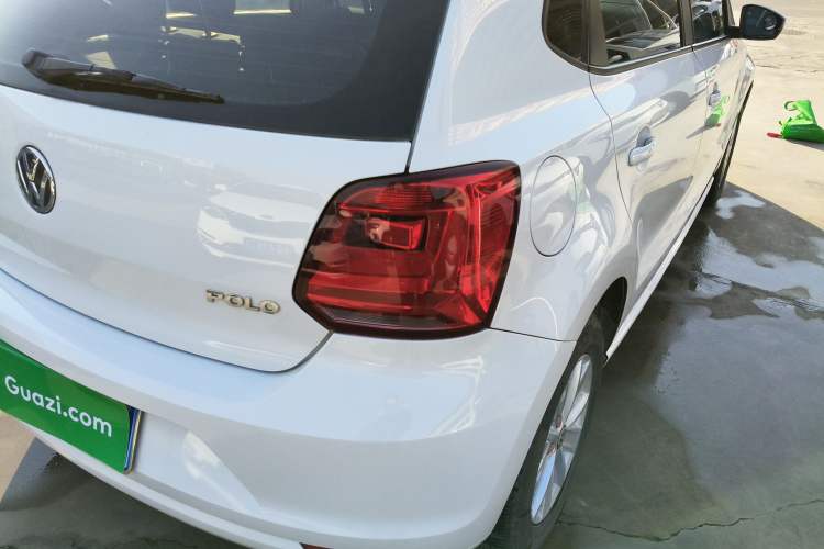 Used Volkswagen Polo 2014 1.4L Manual Fashion Edition