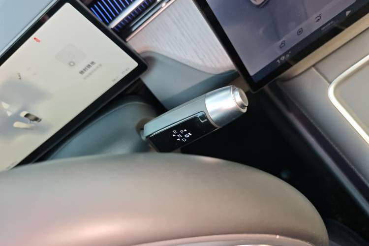 Used XPeng G6 2025 625 Long-Range Max Flagship Edition
