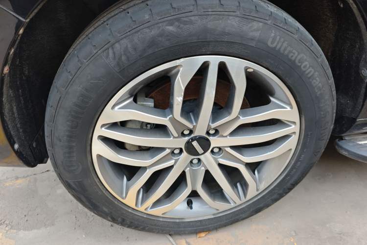 Used Wey VV5 2019 Upgraded Model 2.0T Two-Wheel Drive Ultra-Luxury Version China V Standard
