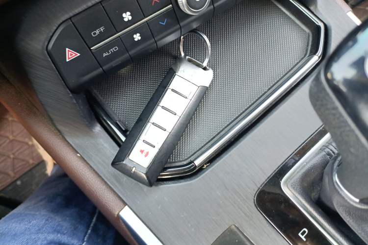 Used Wey VV5 2017 2.0T Ultra-Luxury Version