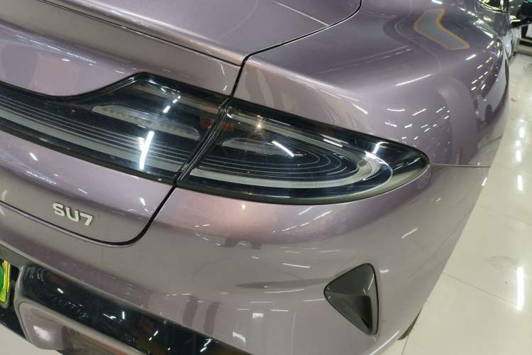 Used  SU7 2024 Rear-Drive Ultra-Long Range Advanced Pro-Level Intelligent Driving Version
