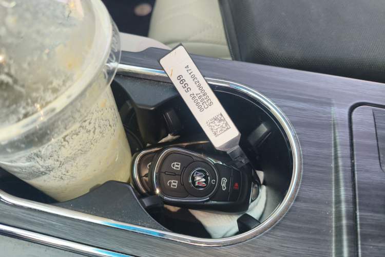 Used Buick GL8 2023 ES Lu Zun Comfort Model
