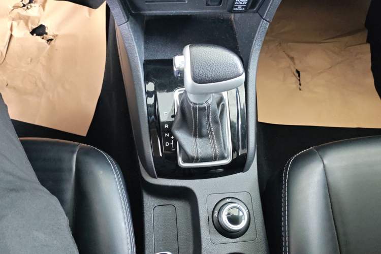 Used Isuzu D-MAX 2020 1.9T 4x4 Automatic Comfort Edition China VI Standard RZ4E Hi-Power