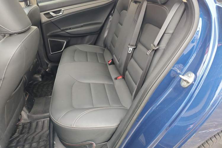 Used Geely Auto Emgrand GL 2018 1.4T Manual Elite Smart Connectivity Version
