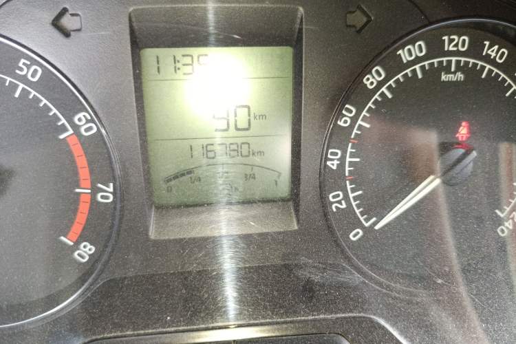 Used Skoda Rapid 2015 1.6L Manual Smart Selection Model
