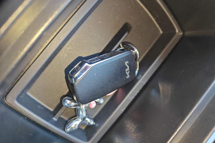 Used Kia kx1 Stonic 2021 1.4L CVT Fun Edition
