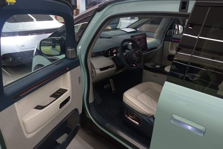 Used Zeekr MIX 2025 Long-Range Intelligent Driving Edition