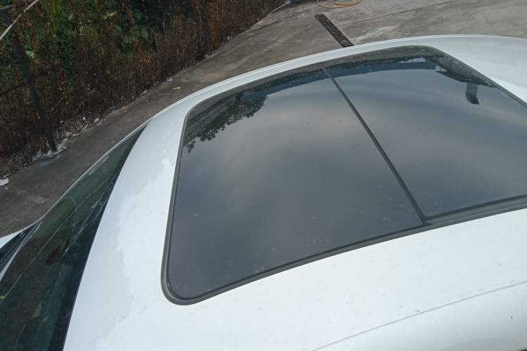 Used Roewe D7 2023 DMH 125km Excellence Edition