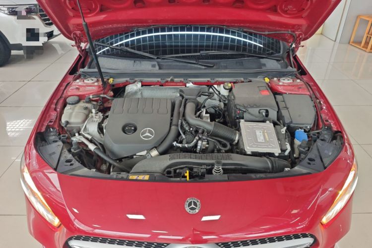 Used Mercedes-Benz A-Class 2020 Restyled A 200 L Sport Sedan Fashion Version
