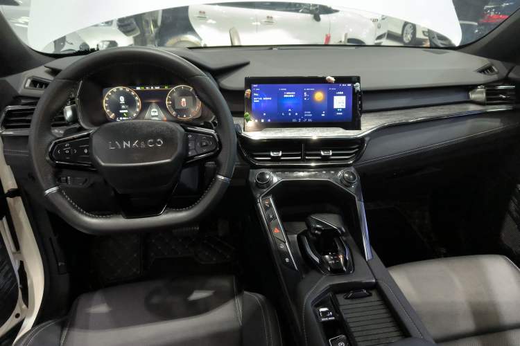 Used Lynk & Co 06 2020 1.5T JinPro model