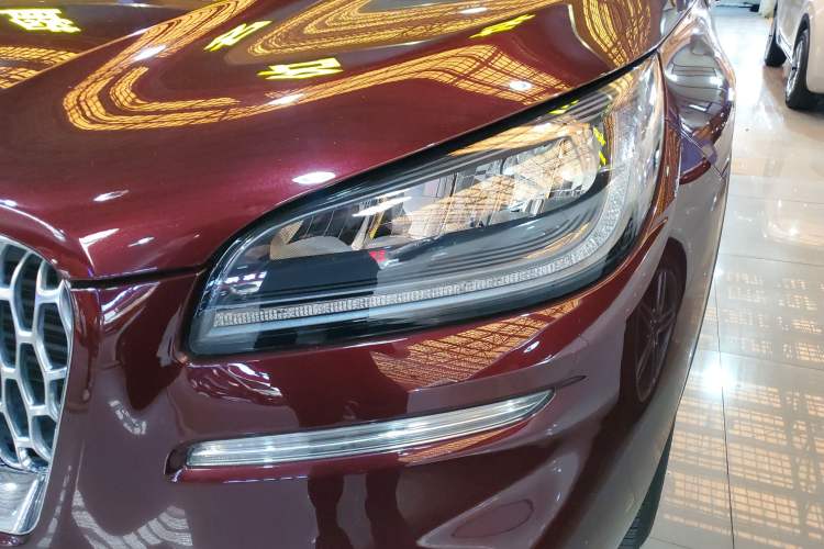 Used Lincoln Corsair 2020 2.0T Two-Wheel Drive Luxury Edition
