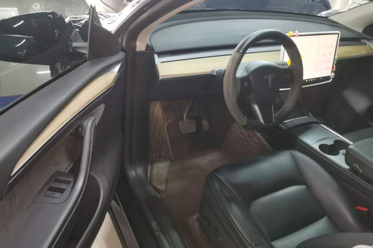 Used Tesla Model Y 2022 Rear-Wheel-Drive Version