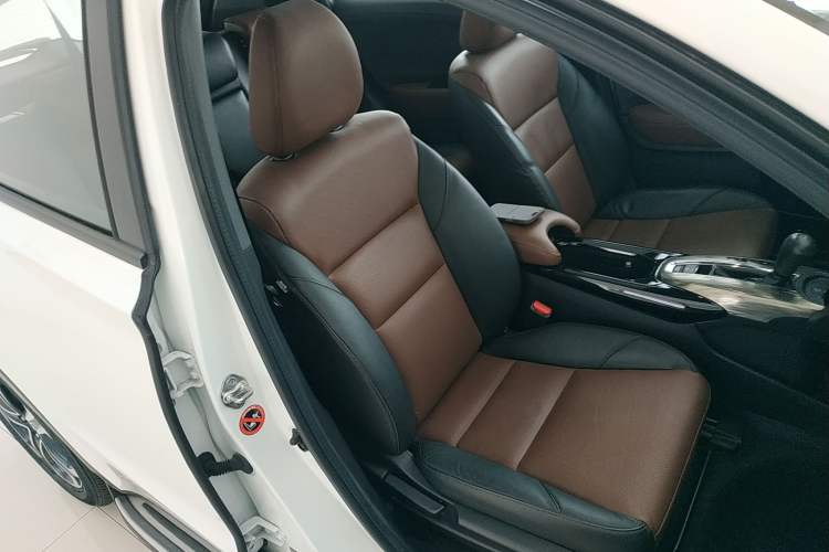 Used Honda XR-V 2017 1.8L VTi CVT Luxury Edition
