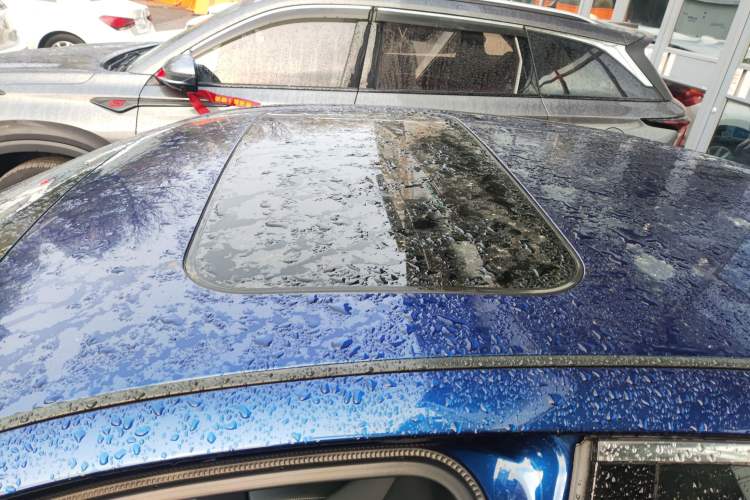 Used Infiniti Q50L 2018 2.0T Comfort Edition China VI Standard
