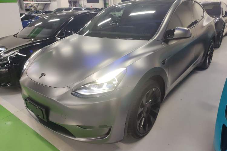 Used Tesla Model Y 2021 Long-Range All-Wheel-Drive Version 3D7