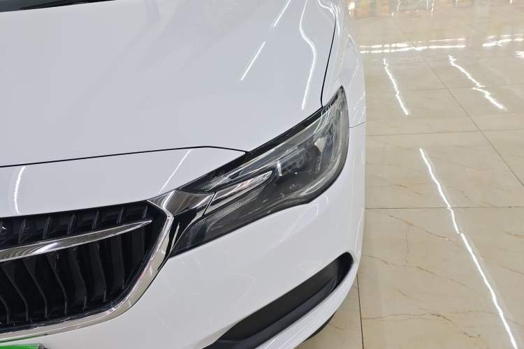 Used Buick GL6 2021 323T Mild Hybrid Connect Luxury Model
