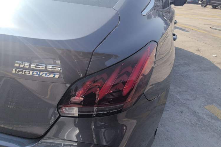 Used MG 5 2021 Revised Version 180 DVVT CVT Youth Luxury Edition
