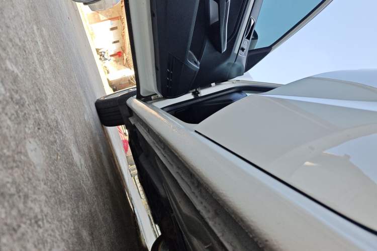 Used Volkswagen Lavida 2017 1.6L Automatic Comfort Edition
