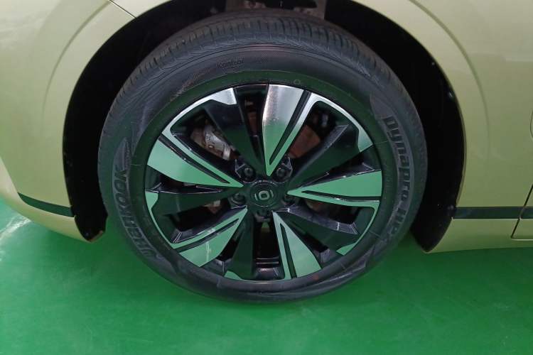 Used  A07 2023 Range-Extended 200 Max
