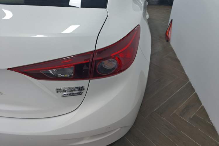 Used Mazda Mazda 3 Axela 2017 Sedan 1.5L Automatic Comfort Model Emission Standard China V