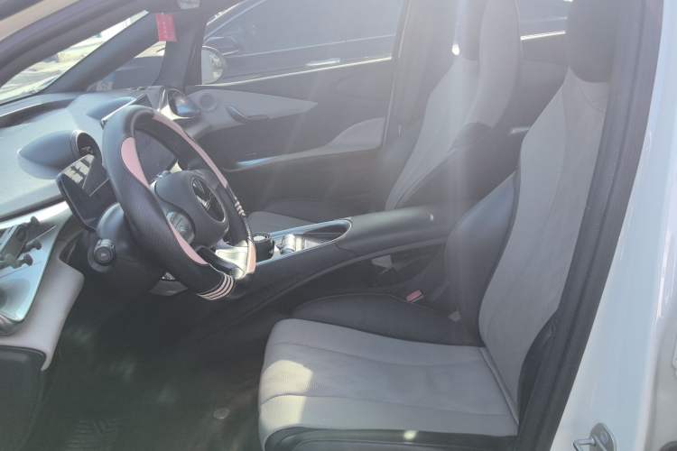 Used BYD Dolphin 2023 420 km Fashion Edition
