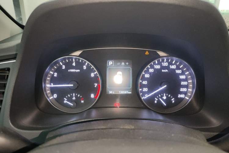 Used Hyundai Elantra 2016 1.6L Automatic ZhiXuan – Elite Version
