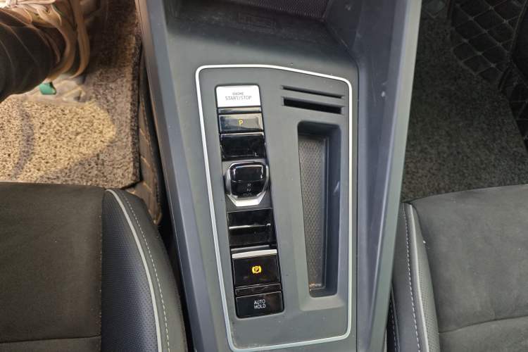 Used Volkswagen Golf 2023 280TSI DSG R-Line Lite
