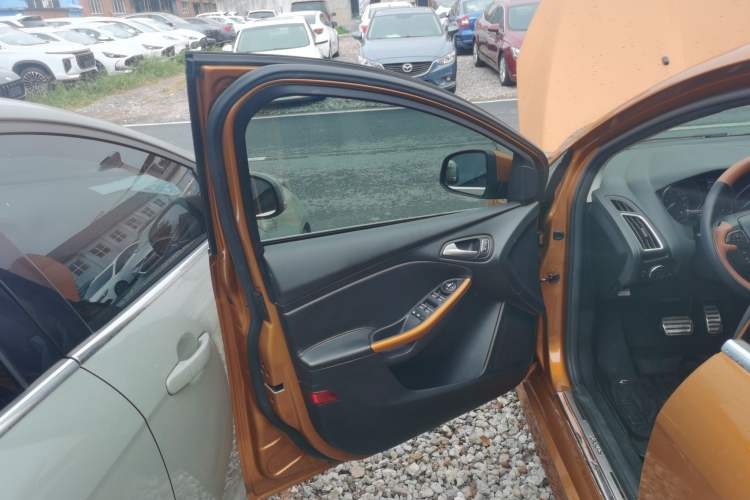 Used Ford Focus 2015 Hatchback EcoBoost 180 Automatic Sport Model
