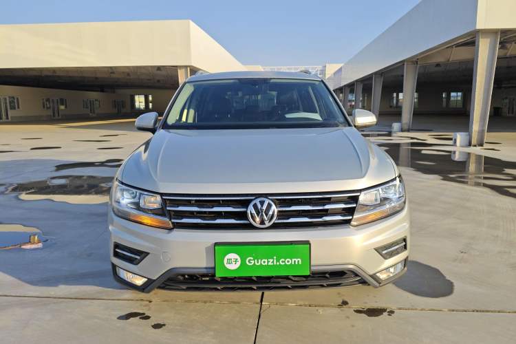 Used Volkswagen Tiguan L 2019 Updated Version 330TSI Automatic Two-Wheel Drive Panoramic Comfort Edition China VI Standard
