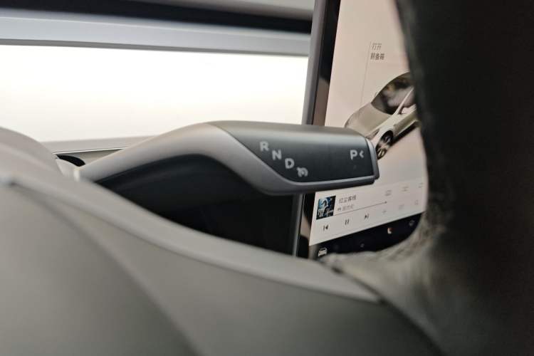 Used Tesla Model Y 2021 Standard Range Rear-Wheel Drive Version
