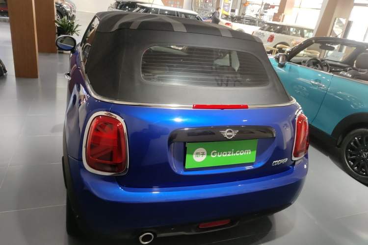 Used  MINI 2019 1.5T COOPER CABRIO Artist
