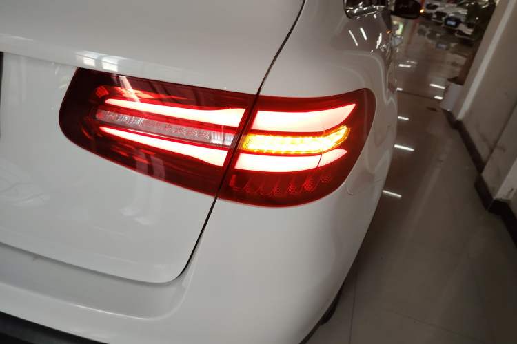 Used Mercedes-Benz GLC 2016 GLC 200 4MATIC
