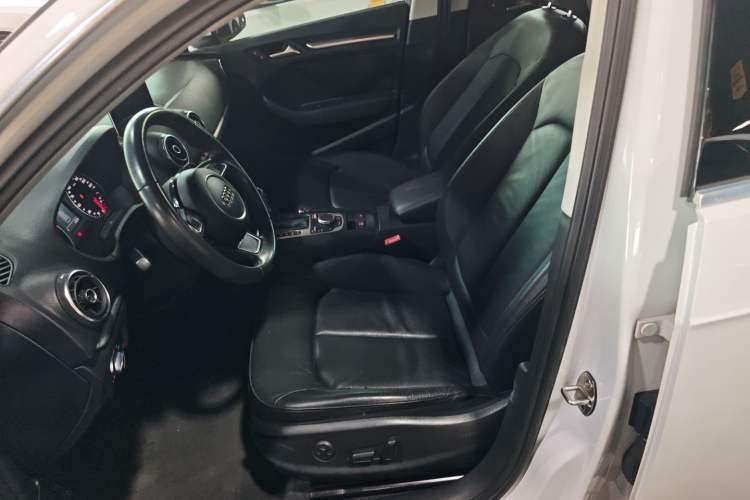 Used Audi A3 2014 Sportback 35 TFSI Automatic Comfort Model
