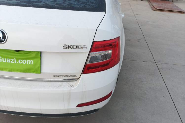 Used Skoda Octavia 2016 1.6L Automatic Smart Drive Edition