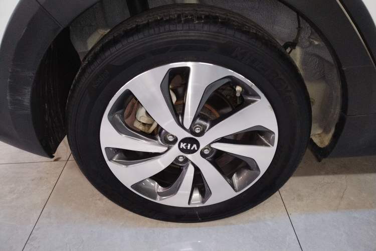 Used Kia KX Cross 2019 1.6L Automatic Dynamic Sunroof Version China VI
