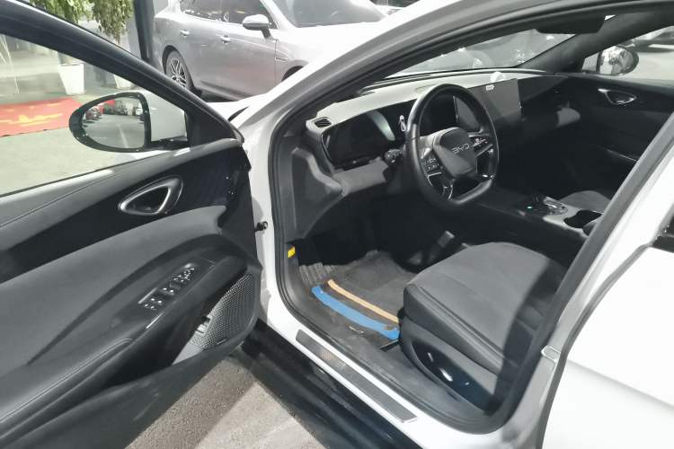 Used BYD Seal 2025 600 All-Wheel Drive Intelligent Driving Version
