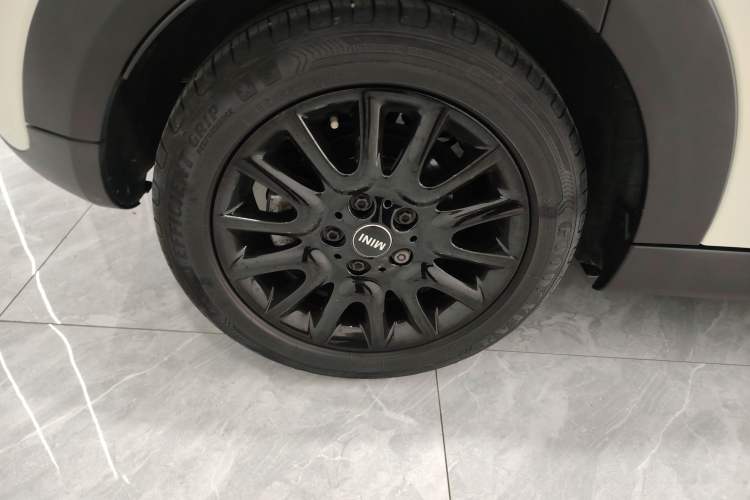 Used  MINI 2016 1.5T COOPER Five-Door Edition
