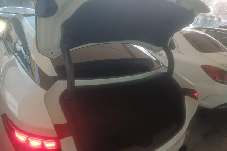 Used  GT 2023 710 Rear-Drive Supercharge Max Edition
