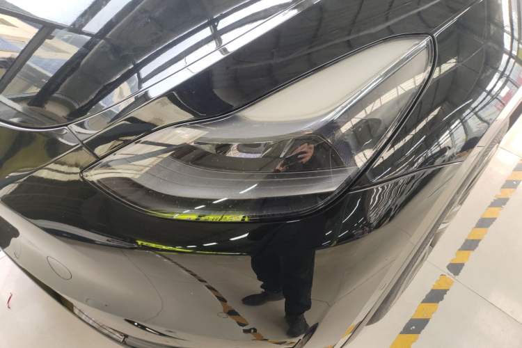 Used Tesla Model Y 2023 Rear-Wheel-Drive Version
