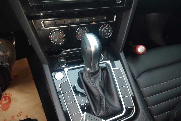 Used Volkswagen Magotan 2023 2 Million Units Limited-Edition 280TSI DSG Comfort Version