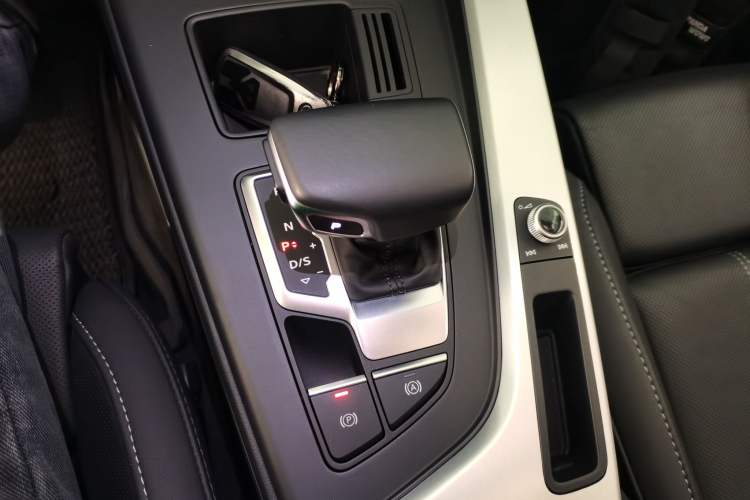 Used Audi A4L 2022 40 TFSI Fashion Dynamic Model