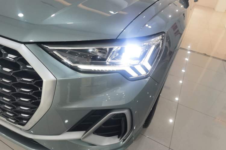 Used Audi Q3 Sportback 2020 40 TFSI Fashion Model
